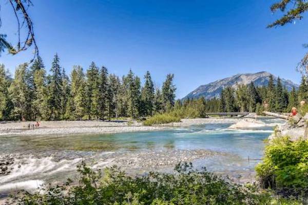 A lake in Cle Elum, WA